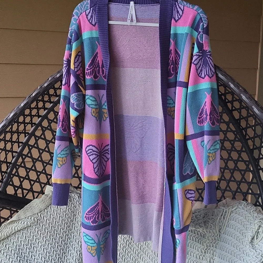 🦋 Long Open Front Intarsia Moth/Butterfly Sweater - Picture 3 of 10